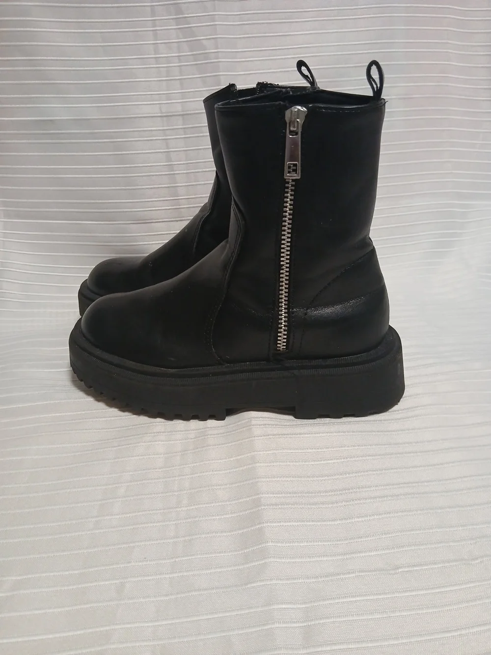 Zara Black Chunky Platform Kids Boots with Silver Zipper